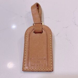 Louise Vuitton Luggage Bag Tag
